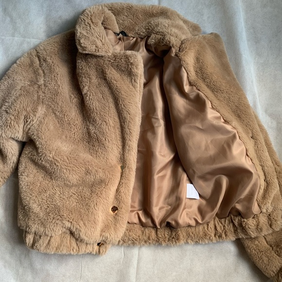 Sleek Winter Jacket - Picture 3 of 3